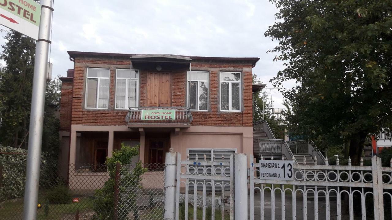 Hôtel Cozy House à Zugdidi Extérieur photo